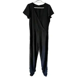 Jumpsuit Women’s  M Wrap Front Button Closure Cap Sleeve Pockets Romper Jogger